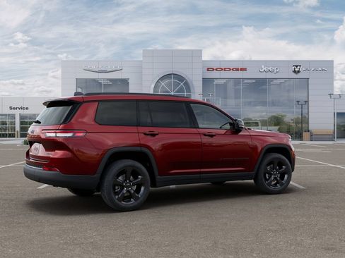 New 2025 Jeep Grand Cherokee L Limited w/ Black Appearance Package AWD/4WD image 4