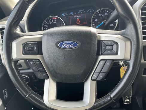 Used 2017 Ford F250 Lariat w/ Chrome Package image 16