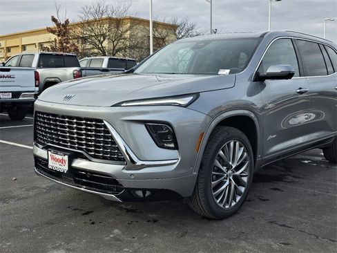 New 2026 Buick Enclave Avenir w/ Super Cruise Package image 10