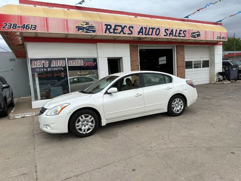 Used 2012 Nissan Altima 2.5 S w/ Value Pkg image 2