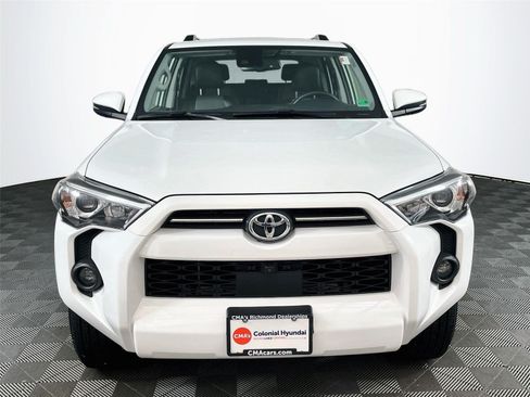 Used 2023 Toyota 4Runner SR5 Premium w/ Moonroof Package AWD/4WD image 2
