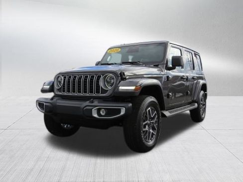 New 2026 Jeep Wrangler Sahara image 7