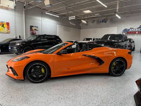 Used 2022 Chevrolet Corvette Stingray Preferred Conv w/ Z51 Performance Package RWD image 4