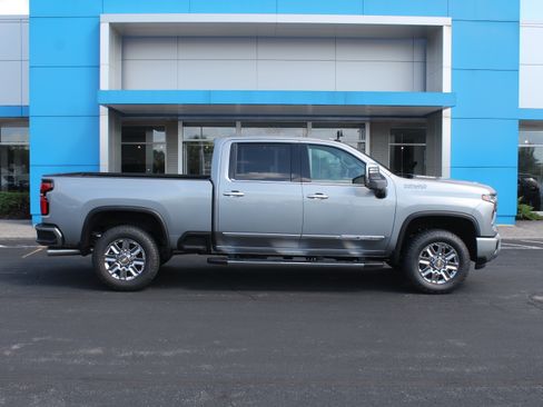 New 2026 Chevrolet Silverado 2500 High Country w/ Technology Package AWD/4WD image 6