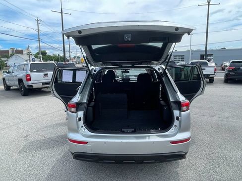 Used 2022 Mitsubishi Outlander ES AWD/4WD image 24