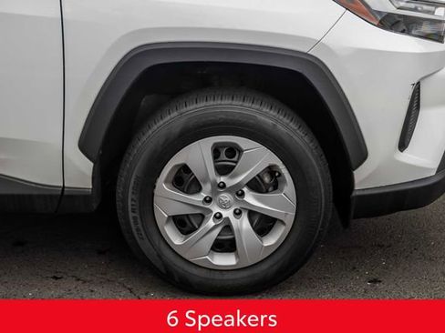 Used 2024 Toyota RAV4 LE AWD/4WD image 7