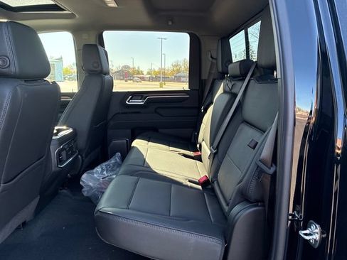 New 2026 GMC Sierra 2500 Denali w/ Denali Reserve Package AWD/4WD image 13