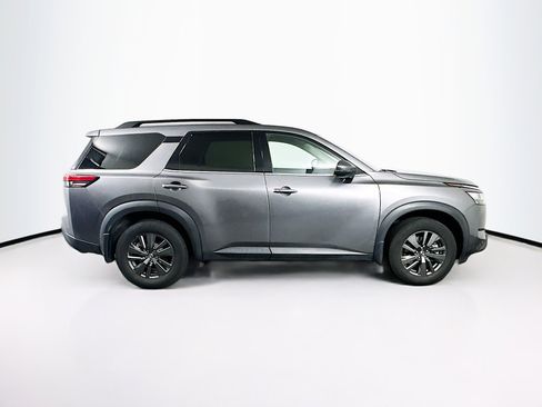 Used 2022 Nissan Pathfinder SV w/ SV Black Package FWD image 10
