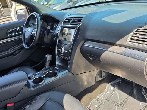 Used 2019 Ford Explorer Sport AWD/4WD image 15