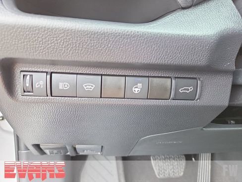 Used 2023 Toyota RAV4 XLE Premium AWD/4WD image 17