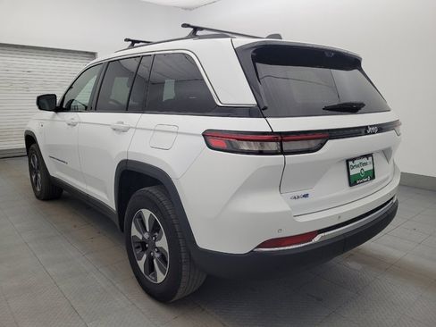 Used 2022 Jeep Grand Cherokee Limited 4xe w/ Luxury Tech Group II AWD/4WD image 5