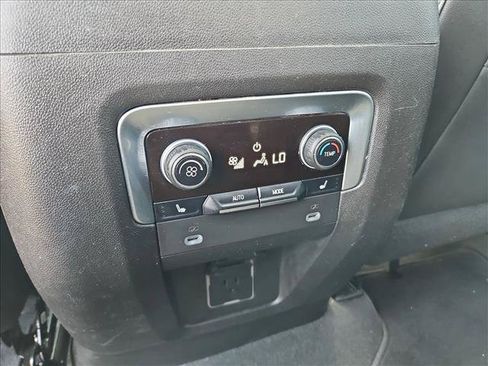 Used 2021 Chevrolet Tahoe LT w/ LT Signature Plus Package RWD image 17