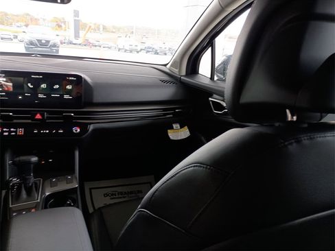 New 2026 Kia Sportage EX w/ EX Panorama Roof Package image 11