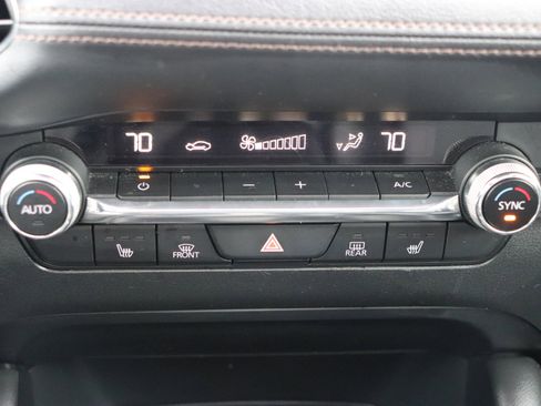 Used 2023 MAZDA MAZDA3 s image 33