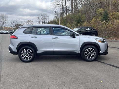 Used 2024 Toyota Corolla Cross S image 6