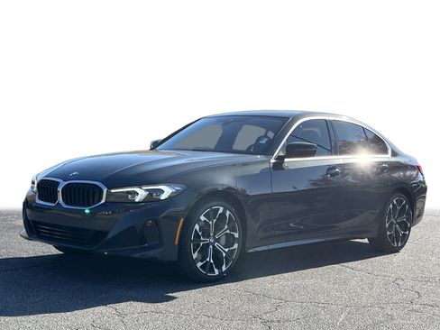 New 2026 BMW 330i Sedan w/ Premium Package image 23