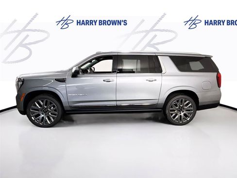 New 2026 GMC Yukon XL Denali Ultimate w/ LPO, Floor Liner Package AWD/4WD image 32