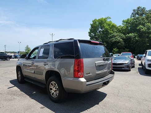 Used 2007 GMC Yukon SLT w/ SLT Preferred Equipment Group RWD image 3