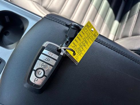Certified 2023 Ford Edge SEL w/ Convenience Package AWD/4WD image 12