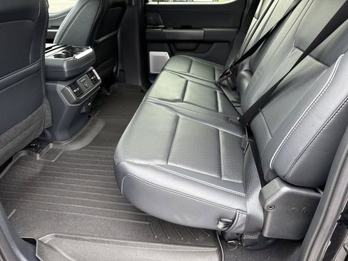 Used 2025 Ford F150 Lariat w/ Equipment Group 502A High AWD/4WD image 19