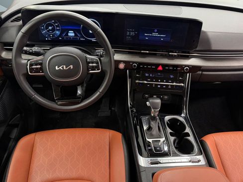 Used 2024 Kia Carnival SX FWD image 24