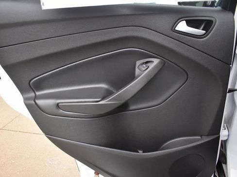 Used 2018 Ford Escape SE image 29