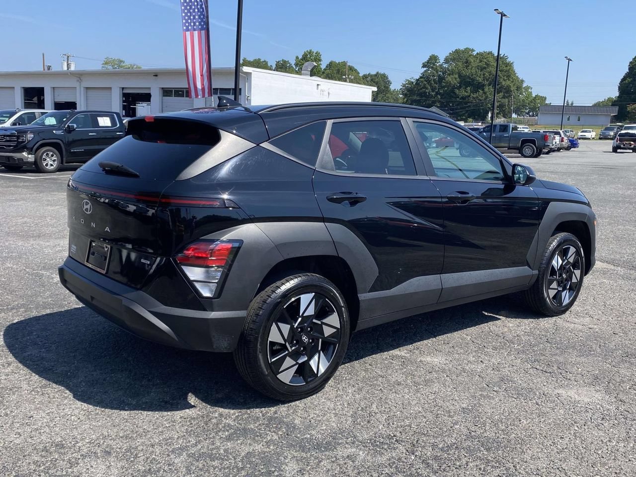 Used 2025 Hyundai Kona SEL AWD/4WD image 6