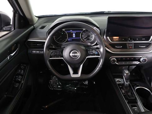 Used 2023 Nissan Altima 2.5 SV w/ SV Premium Package FWD image 35