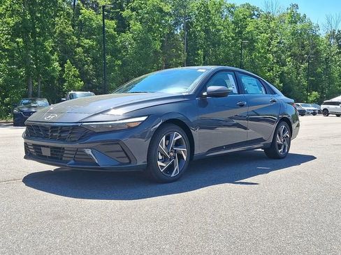 New 2026 Hyundai Elantra Limited FWD image 11