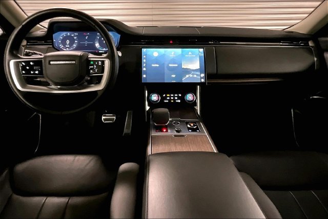 Certified 2023 Land Rover Range Rover SE AWD/4WD image 18
