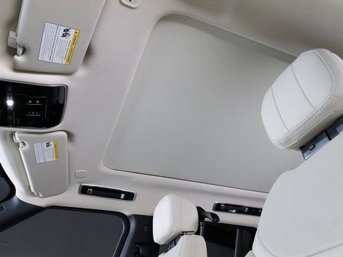 New 2026 Land Rover Range Rover SE AWD/4WD image 23