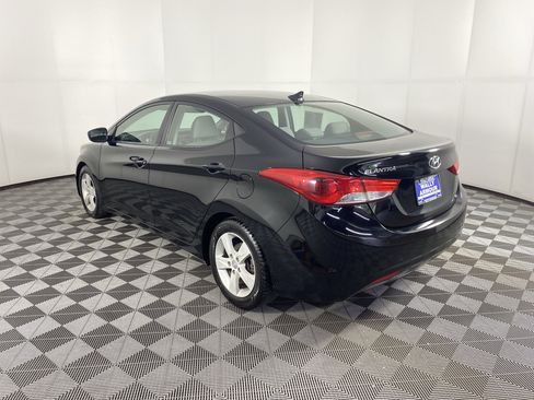Used 2013 Hyundai Elantra GLS w/ Preferred Pkg FWD image 7