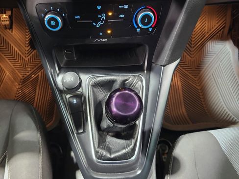 Used 2018 Ford Focus ST image 16