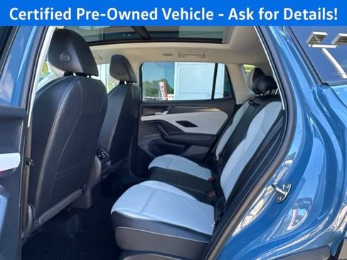 Certified 2025 Volkswagen Tiguan SE w/ Panoramic Sunroof Package AWD/4WD image 23