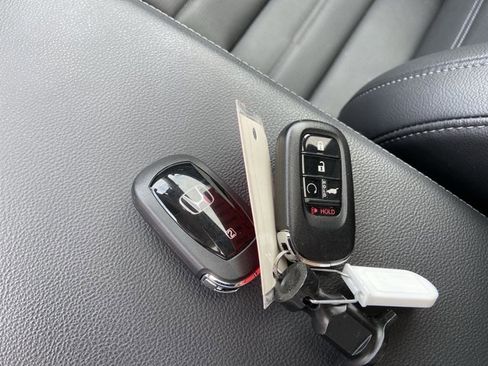 Used 2025 Honda CR-V EX-L image 43