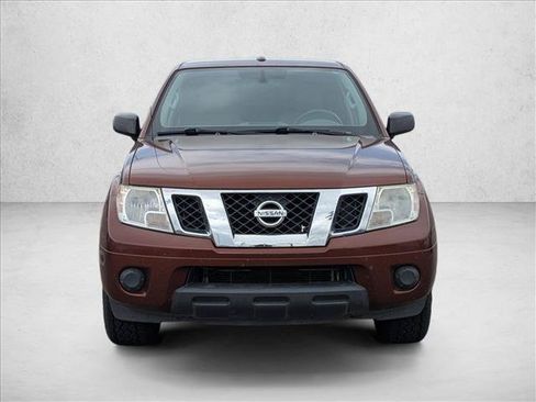 Used 2016 Nissan Frontier SV RWD image 2