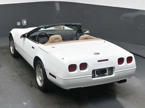 Used 1996 Chevrolet Corvette Convertible RWD image 37