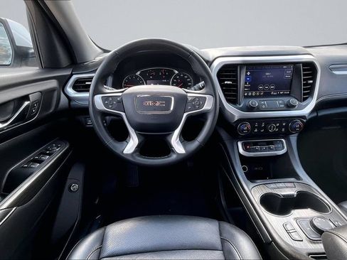Used 2023 GMC Acadia SLT AWD/4WD image 5