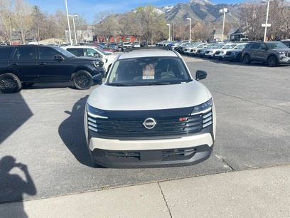 New 2026 Nissan Kicks SR w/ Cold Weather Package