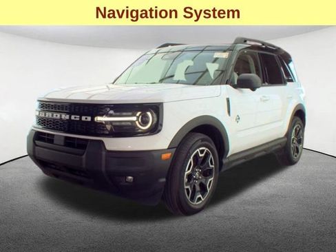 Used 2025 Ford Bronco Sport Outer Banks w/ Outer Banks Tech Package+ AWD/4WD image 4