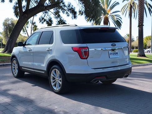 Used 2018 Ford Explorer XLT w/ Equipment Group 201A FWD image 6