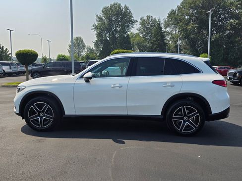 Used 2026 Mercedes-Benz GLC 300 4MATIC image 3