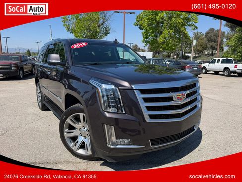 Used 2015 Cadillac Escalade Luxury AWD/4WD image 1