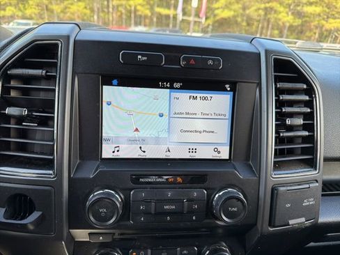 Used 2018 Ford F150 XLT w/ Equipment Group 302A Luxury image 26