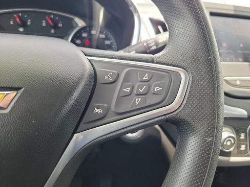 Used 2022 Chevrolet Equinox LS w/ LS Convenience Package FWD image 21