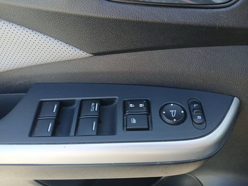 Used 2015 Honda CR-V Touring image 32