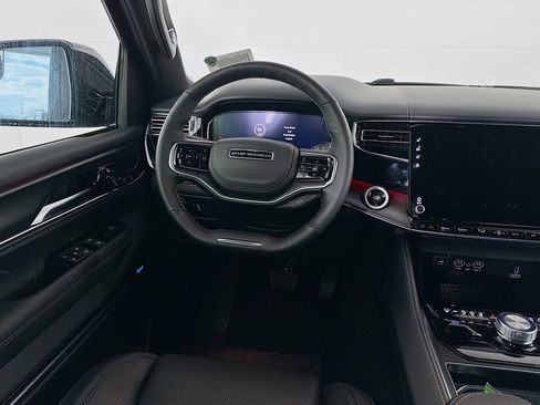 New 2026 Jeep Grand Wagoneer L Summit image 30