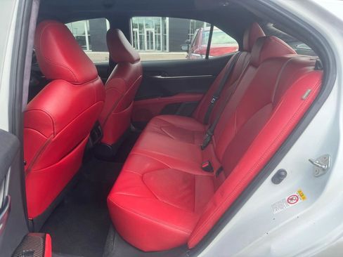 Used 2019 Toyota Camry XSE w/ Navigation Package FWD image 19