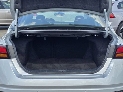 Used 2025 Nissan Altima 2.5 SV FWD image 28