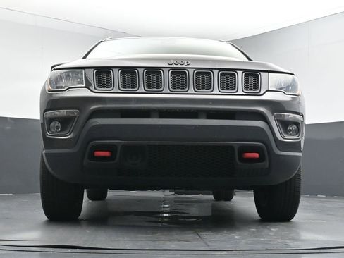 Used 2021 Jeep Compass Trailhawk AWD/4WD image 19